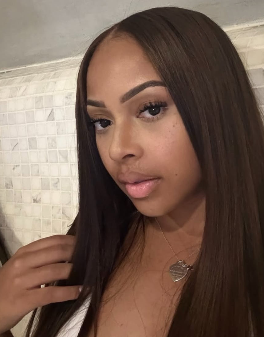 Simone J.